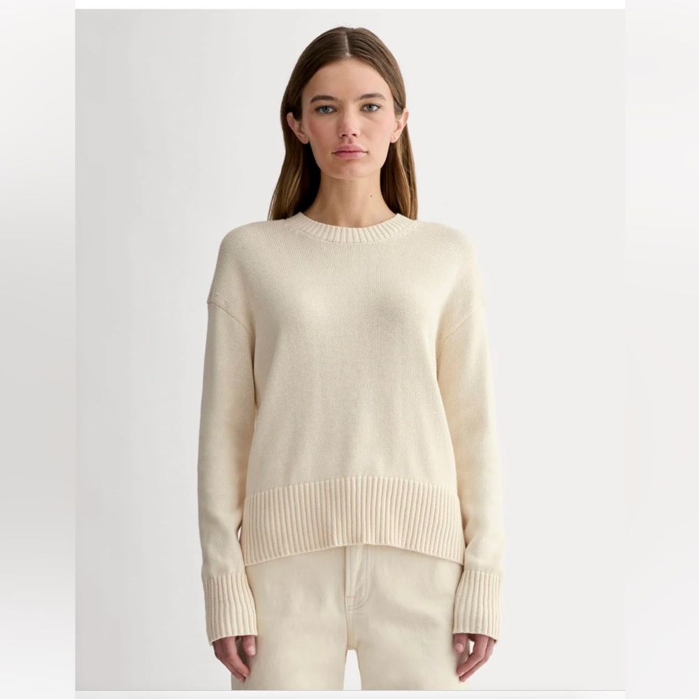 Everlane Women's Cream Crew Neck Sweater